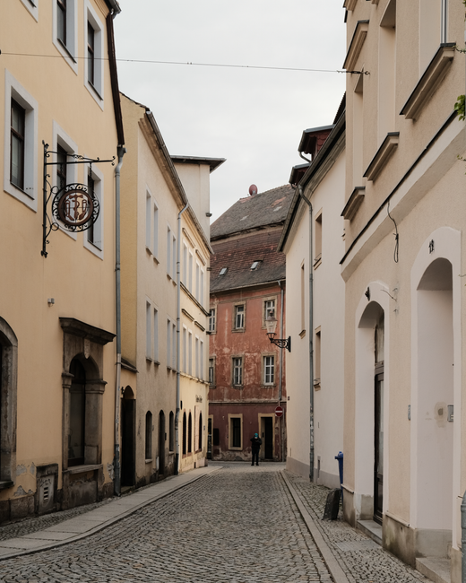 Ulice v Jablonném nad Orlicí poblíž prodejny